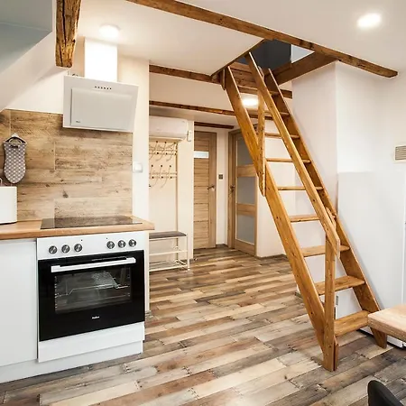Appartamento Apartamenty Jelenia Gora