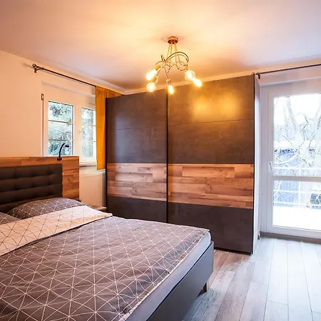Appartamento Apartamenty Jelenia Gora
